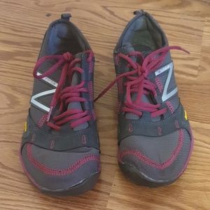 New Balance Sneakers grey and hotpink size 7.5